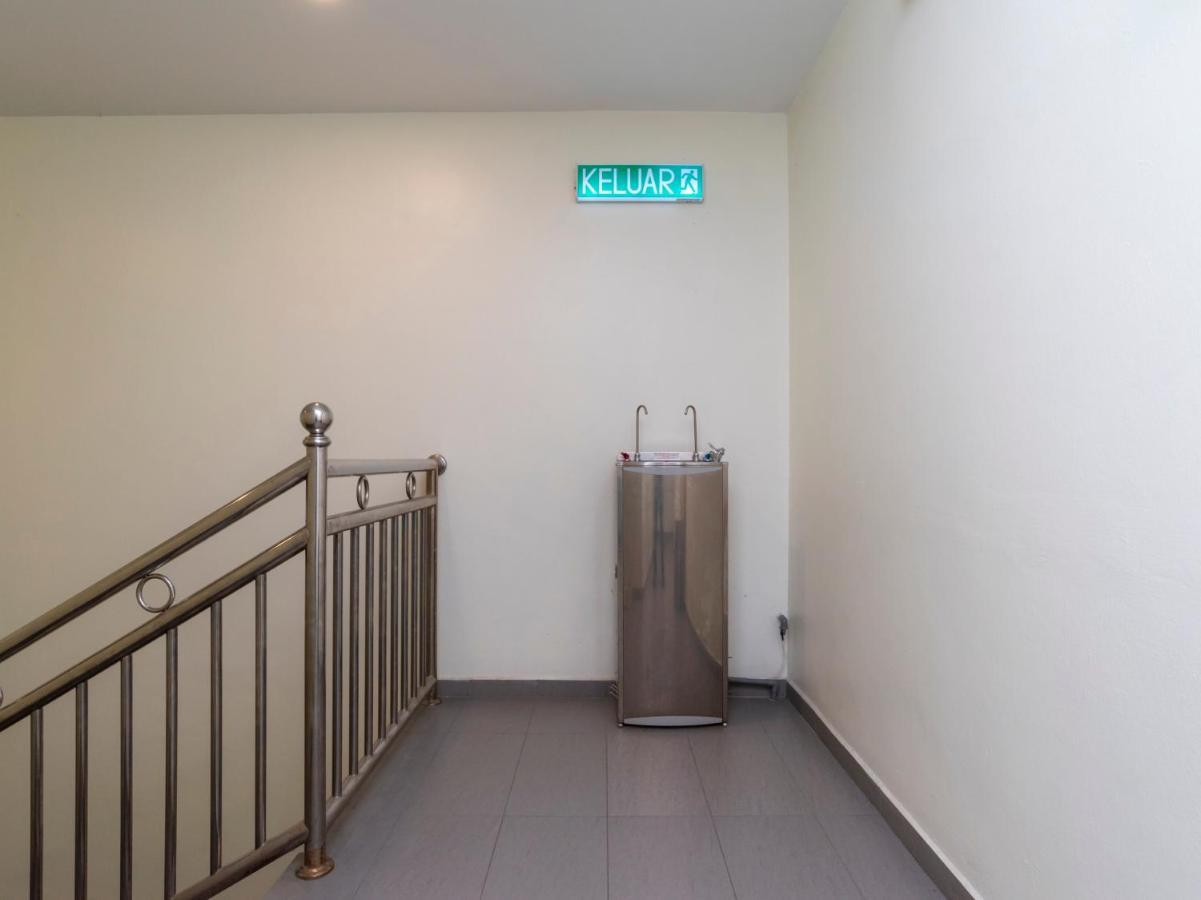Oyo 44095 Bluewater Hotel Mersing Extérieur photo